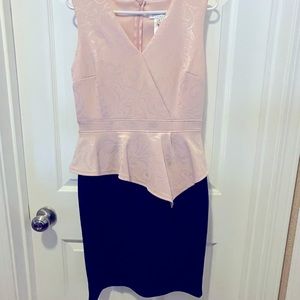 EnFocus Studio, NWT Womens Dress, Sz 8. Blush/Navy w/brocade pattern on top.